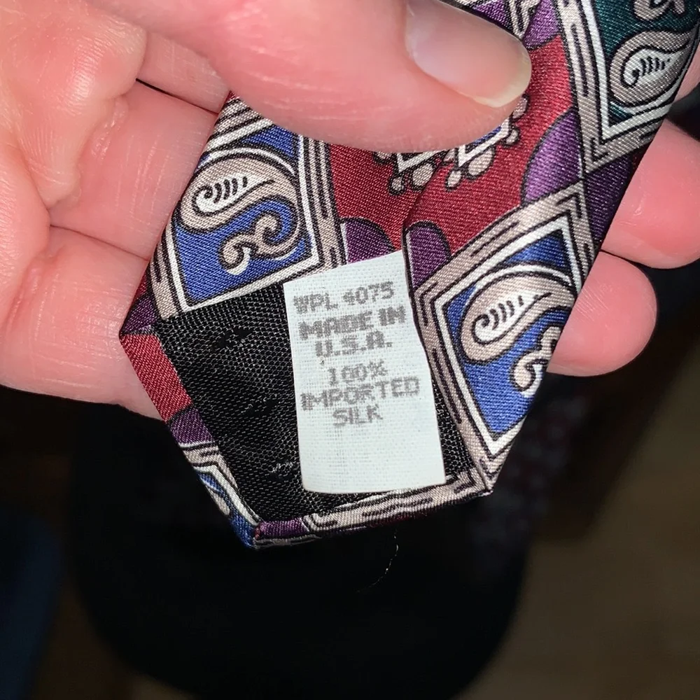 EUC Oscar de La Renta silk tie